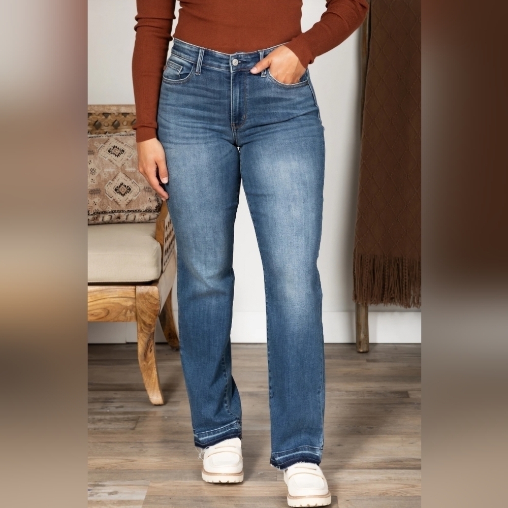 Judy Blue Mid Rise Medium Wash Released Hem Straight Jeans Retail NEW 0/24 - Picture 4 of 12